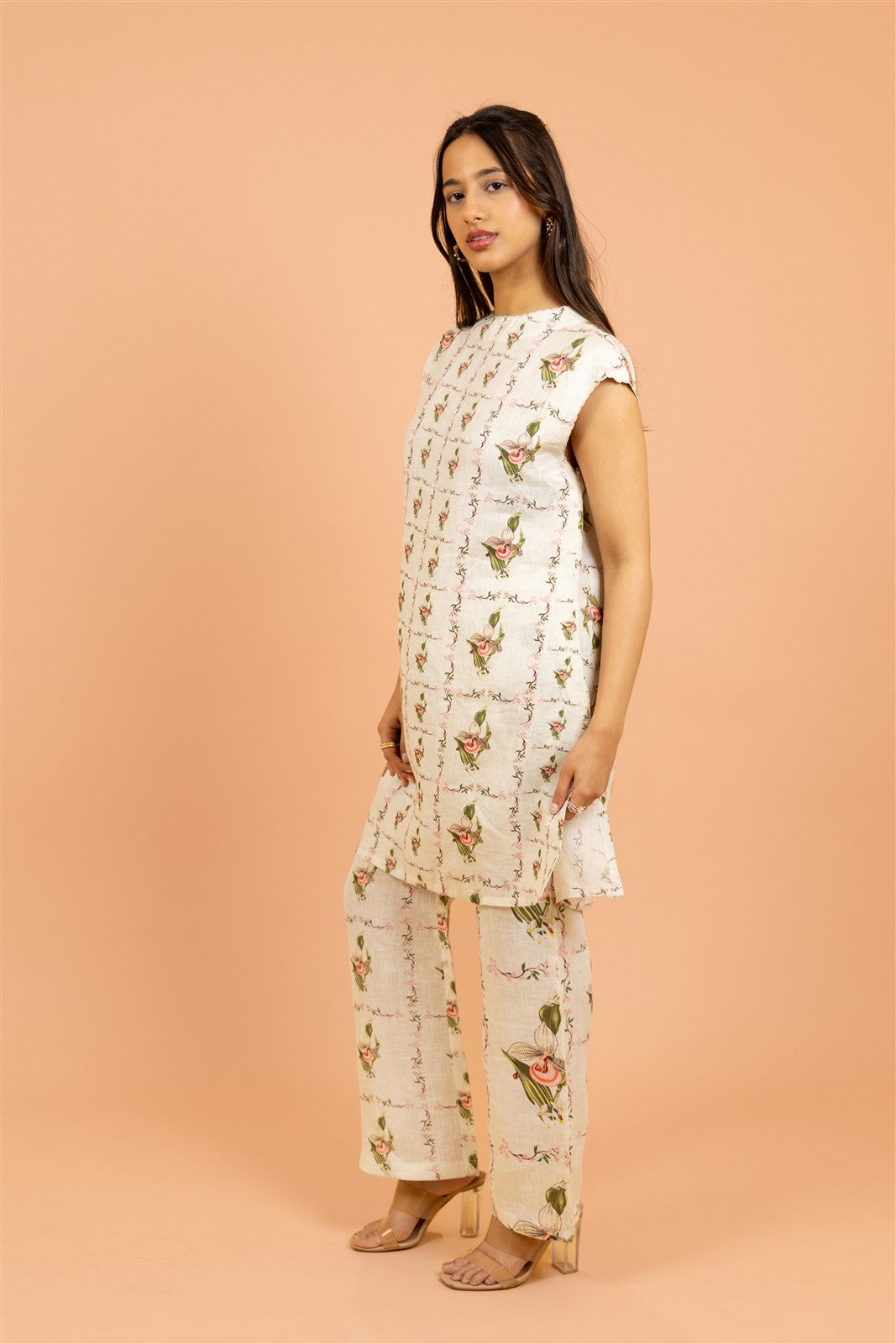 Ivory Floral Straight Kurta Set