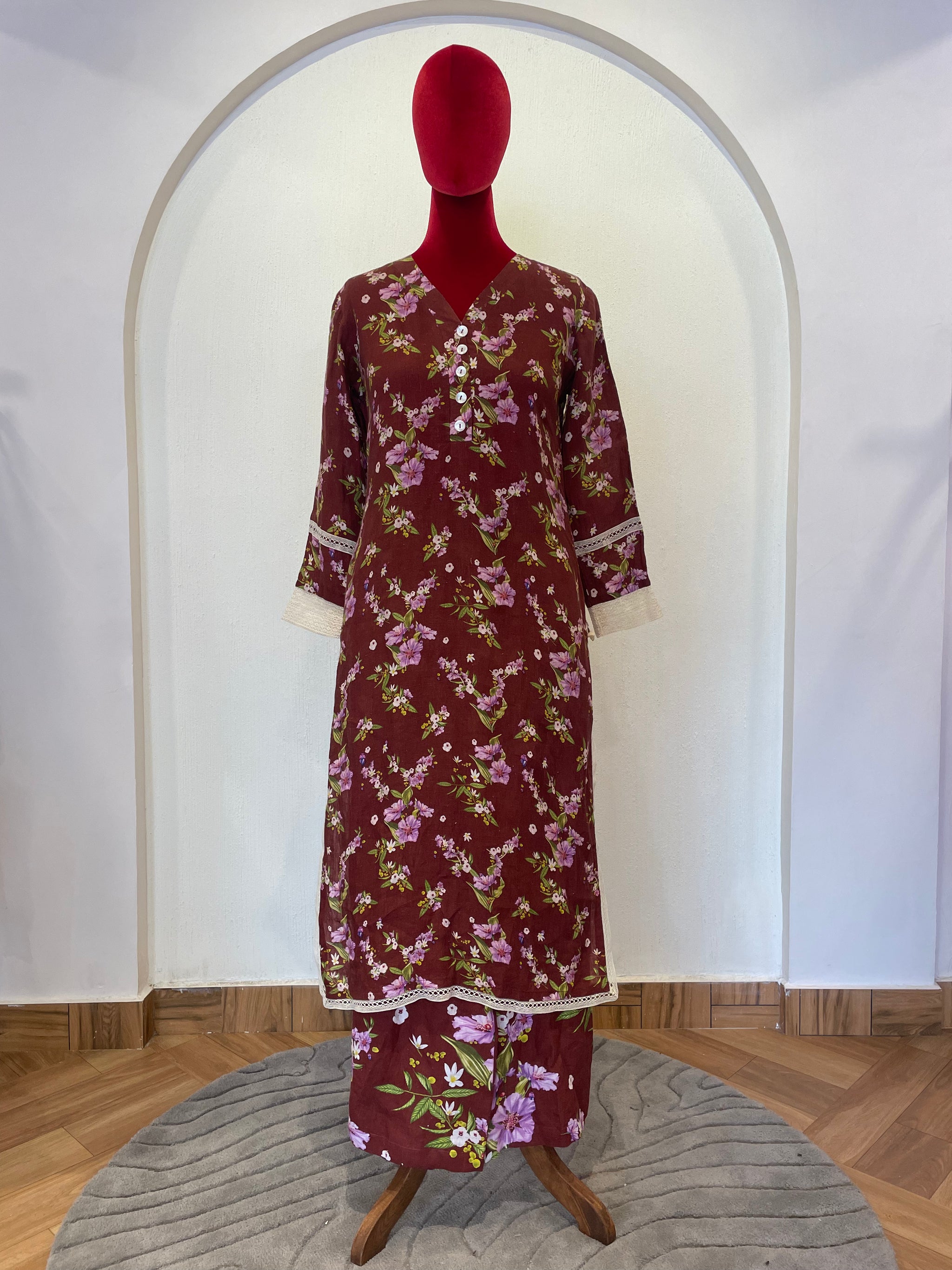 Linen laced Kurta Set
